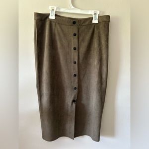 Missguided Suede Button-Front Skirt in Size 8